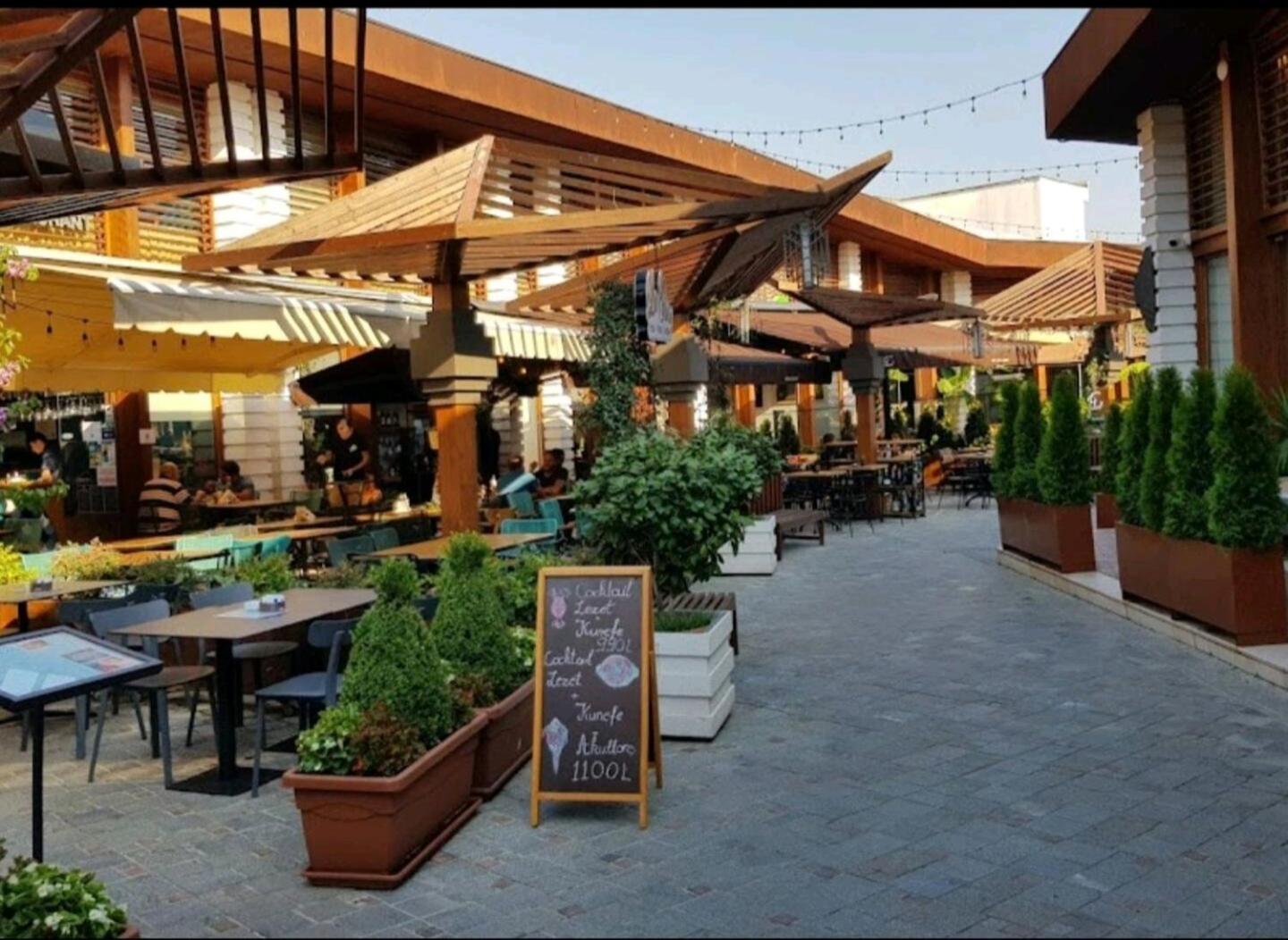 The Bloom Veranda - Elegant Center Retreat * Tirana